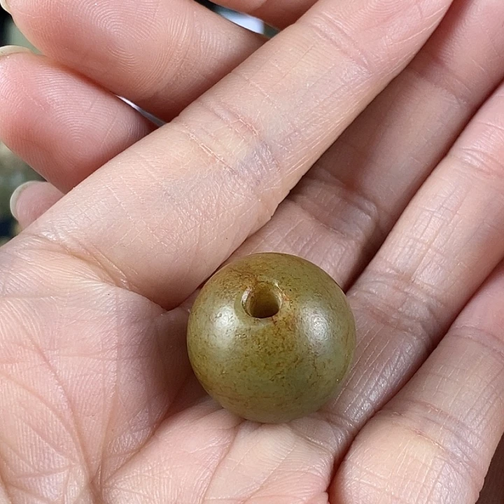 y***f和田玉（糖玉）未镶嵌挂件