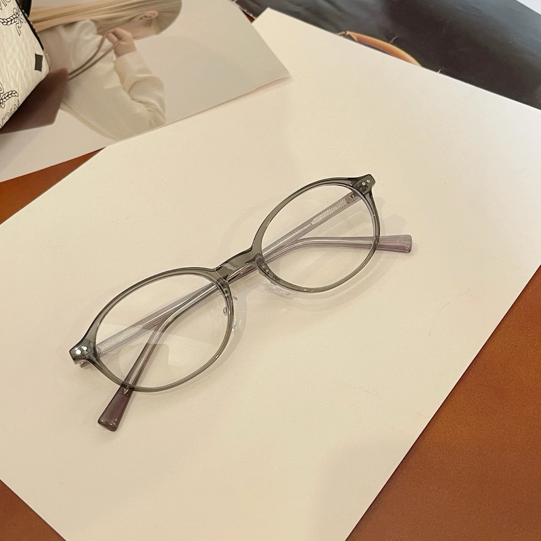 【定制款】时尚书呆子款眼镜 清冷灰色系 洋气又显白～