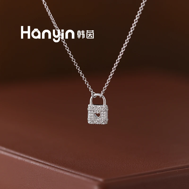 铜合金项链 韩版气质满镶小锁爱心项链时尚轻奢高级感AAA