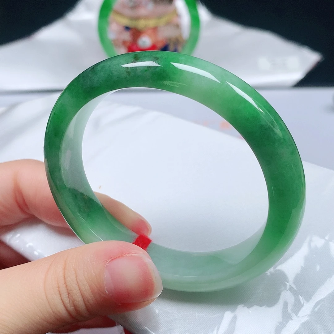 翡翠未镶嵌手镯1688贵妃