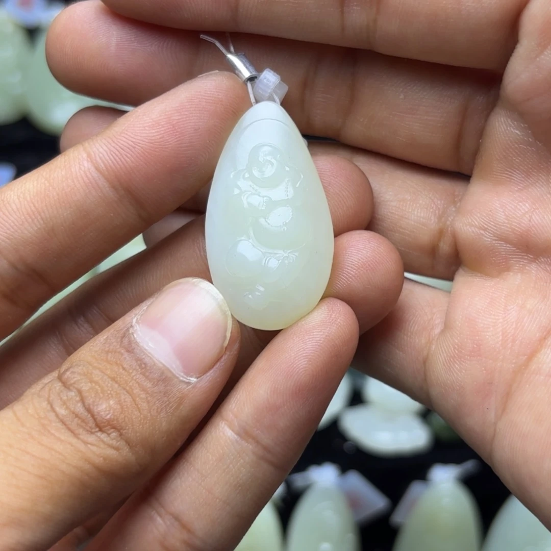 和田玉未镶嵌吊坠(不含链)