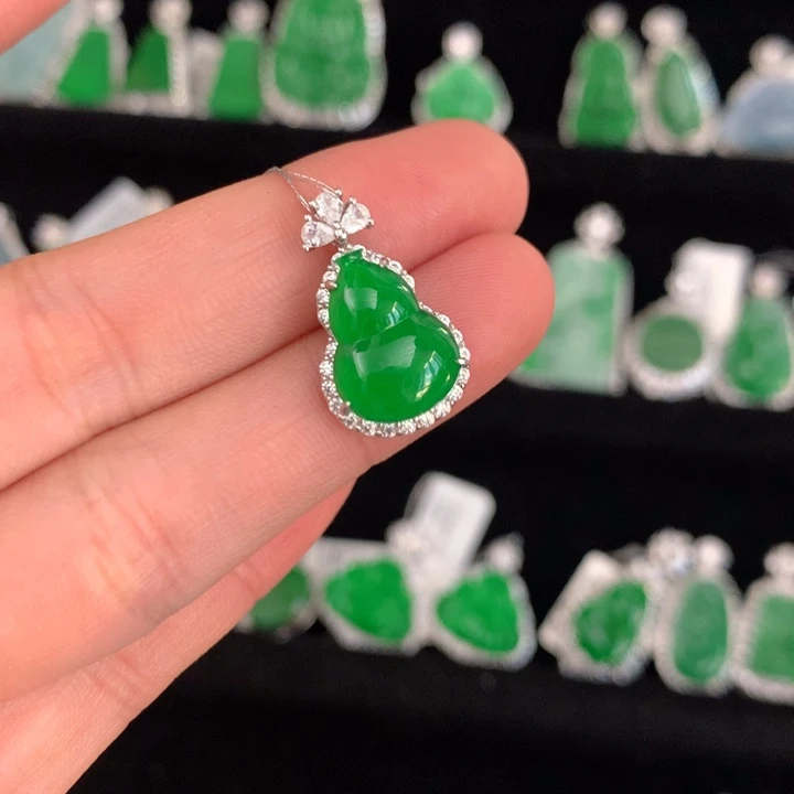 【闪购商品】颈饰银S925镶嵌翡翠天然翡翠