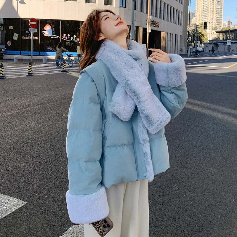 蓝色时髦感毛绒拼接减龄羽绒服女2025冬季小个子90白鸭绒保暖外套