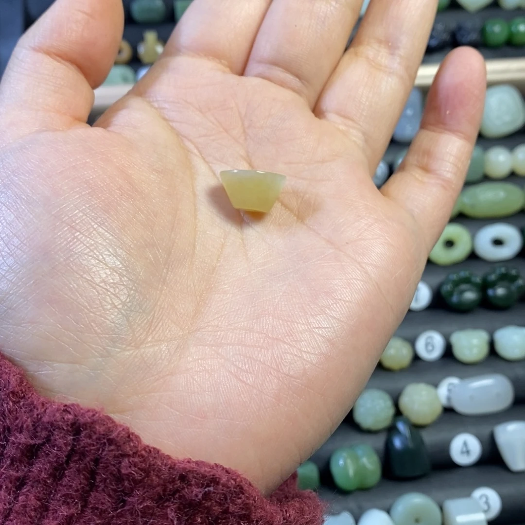 因***果和田玉未镶嵌车挂