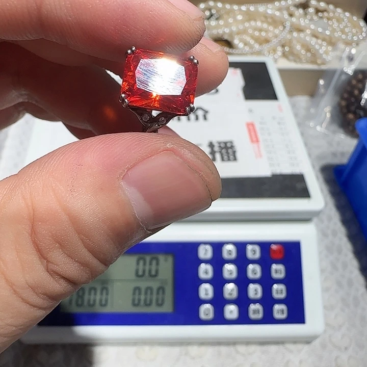 带****大理石纯铜中古时期的建筑风格