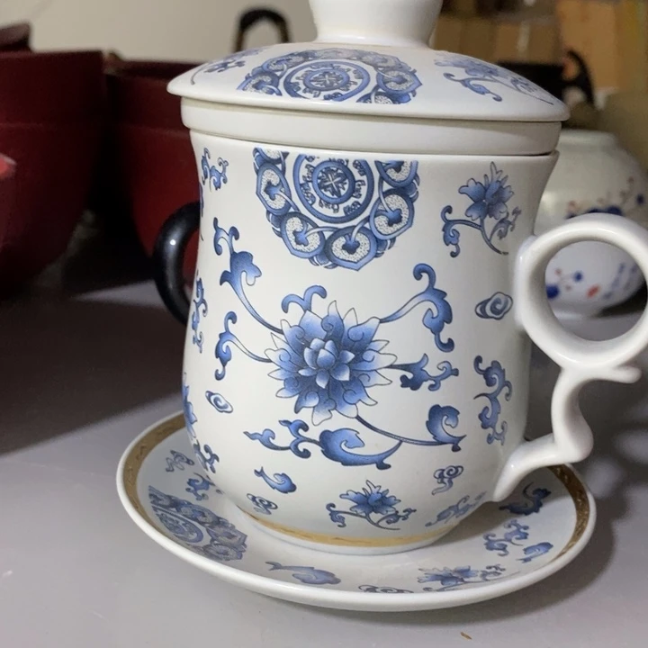 陶瓷艺术品及陶瓷壶