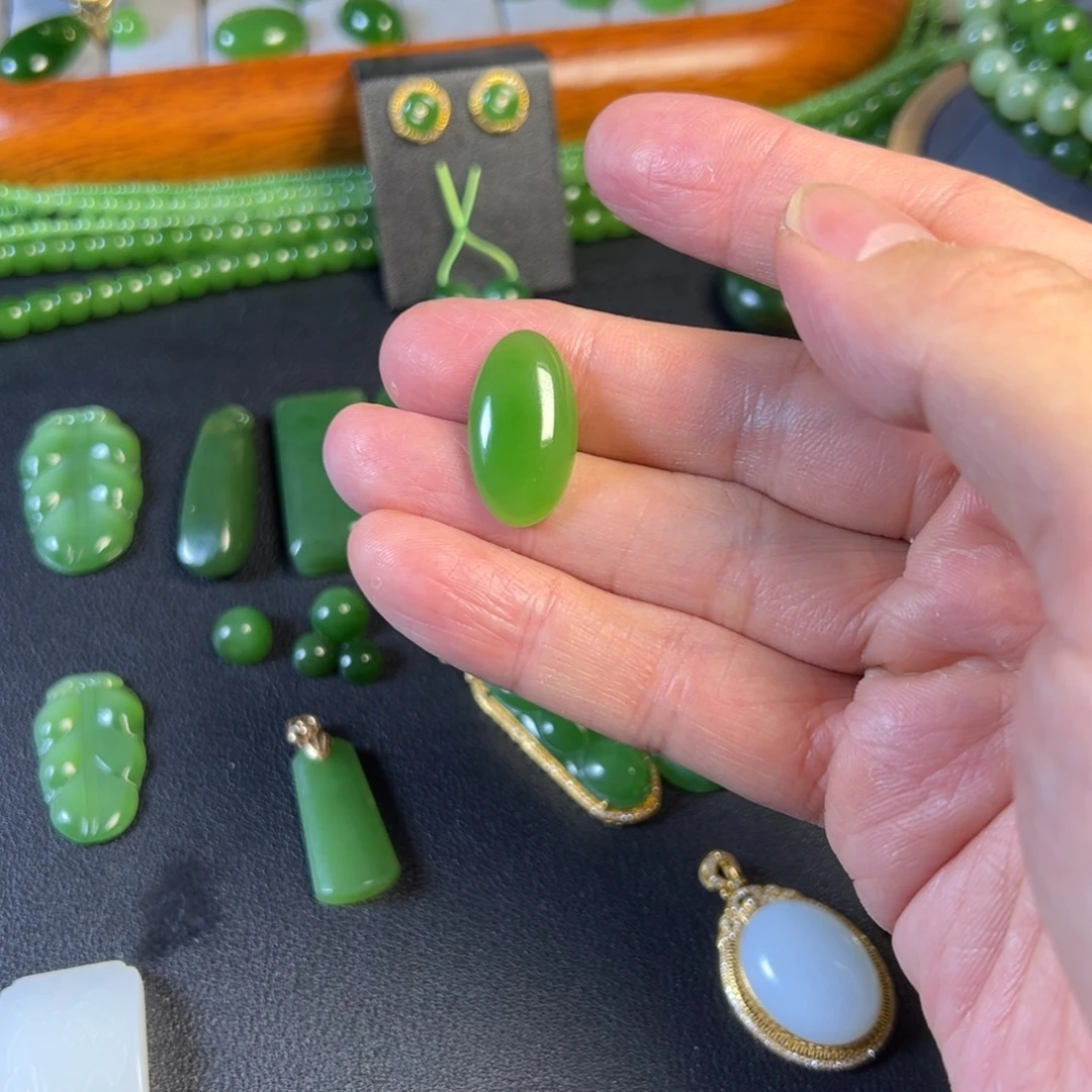 和田玉（青玉）足银镶嵌颈饰