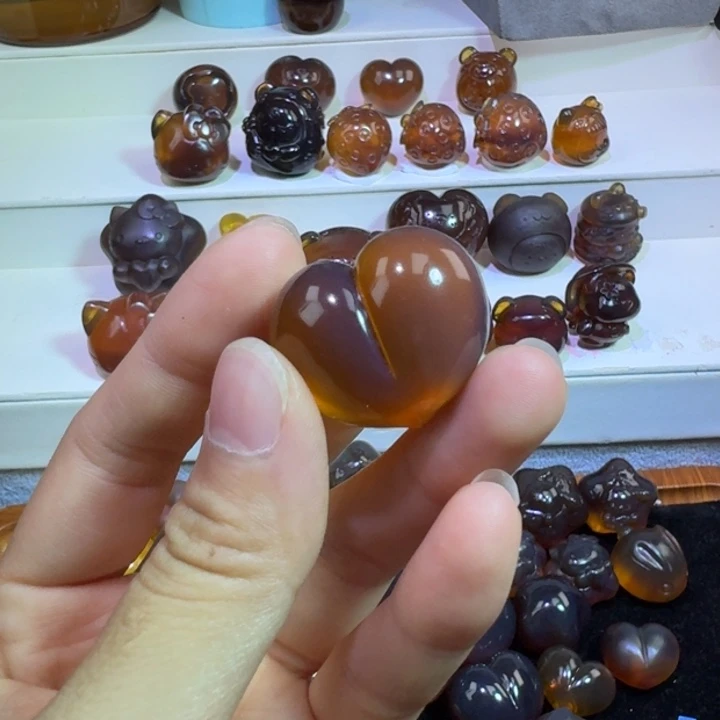 琥珀未镶嵌裸石琥珀