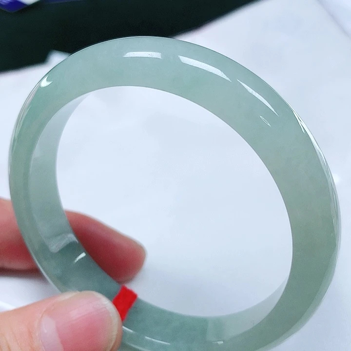 翡翠手镯未镶嵌翡翠手镯 未镶嵌