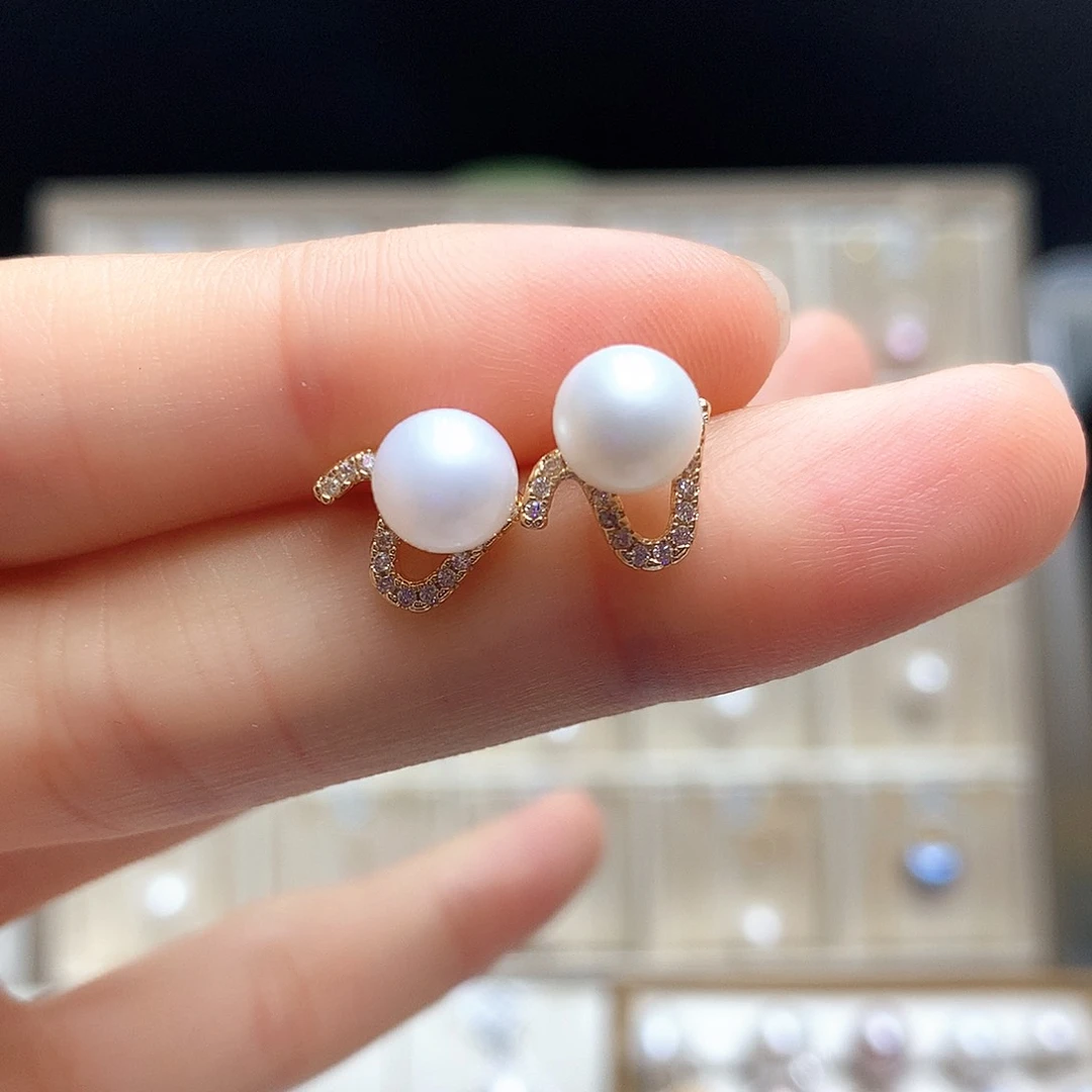 淡水珍珠合金颈饰