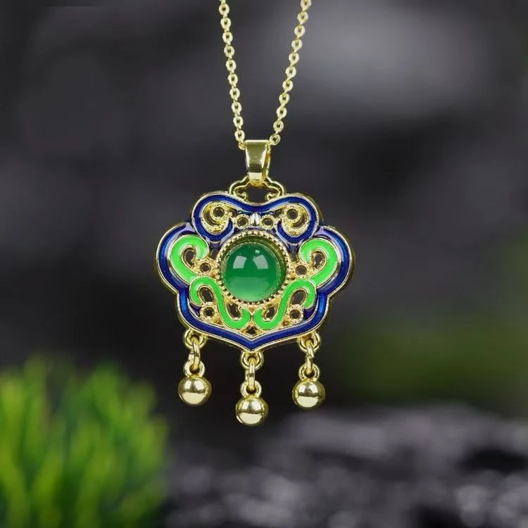 绿玛瑙玉髓如意锁