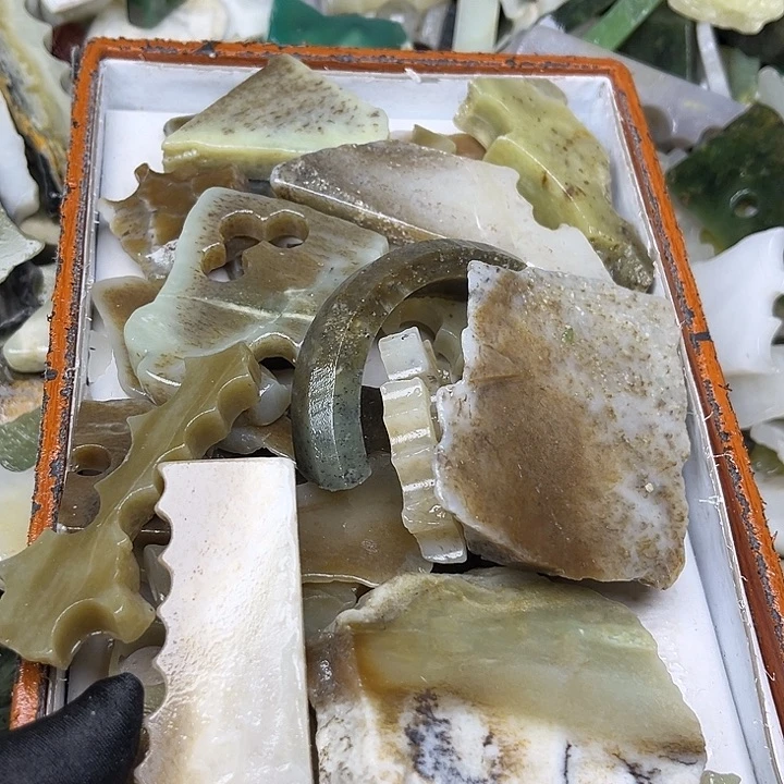 未镶嵌和田玉珠宝奇石