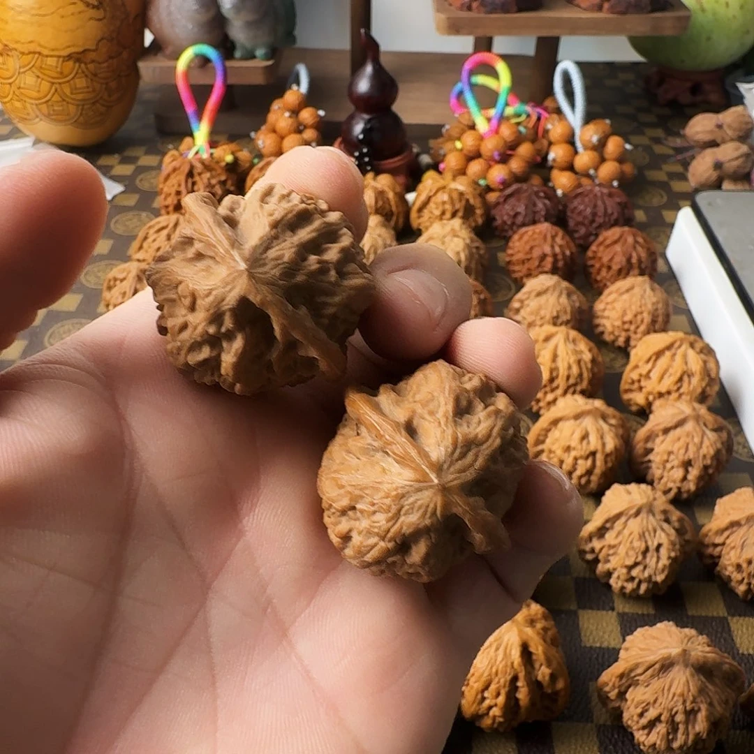 把件文玩核桃野生麻核桃