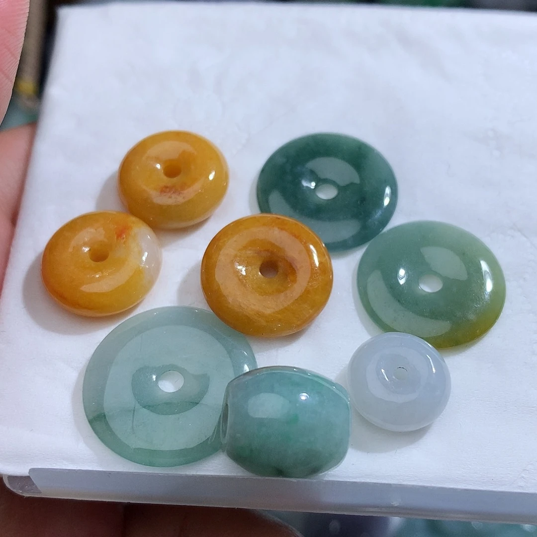 翡翠未镶嵌颈饰896