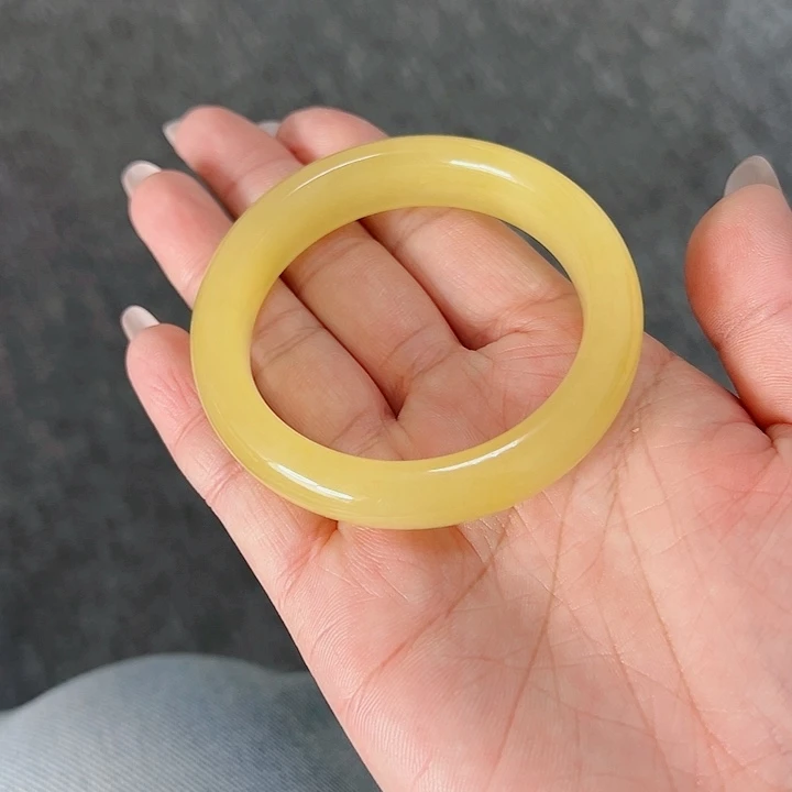 石英质玉手镯未镶嵌163-53+