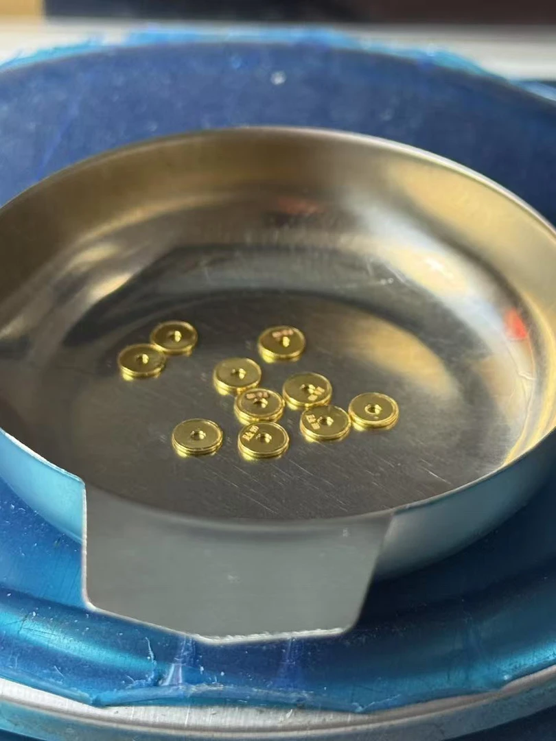 足金999，足金配饰，重1.4克