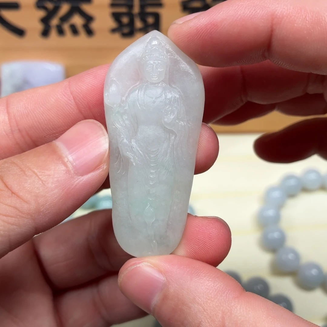 定制翡翠未镶嵌观音