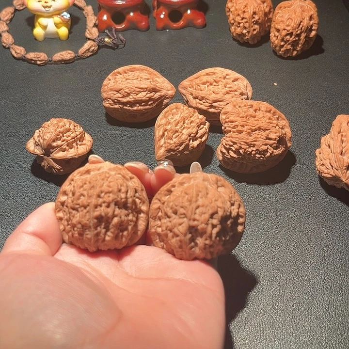 吊坠文玩核桃血麒麟