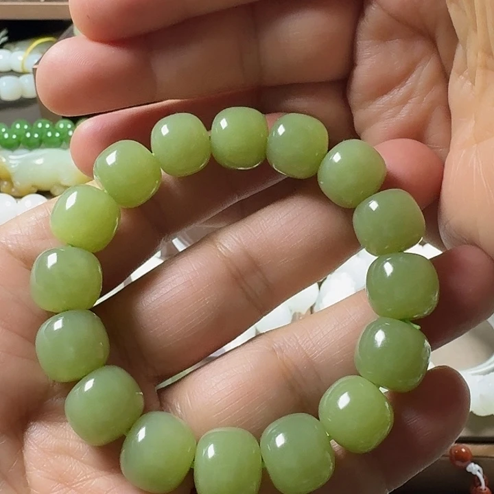 小***了和田玉（糖玉）未镶嵌手链