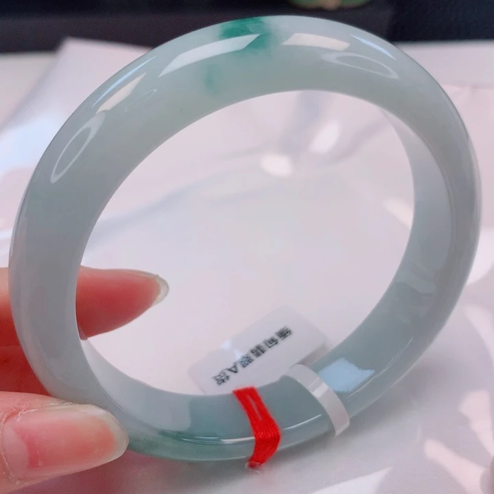 翡翠未镶嵌手镯58圈