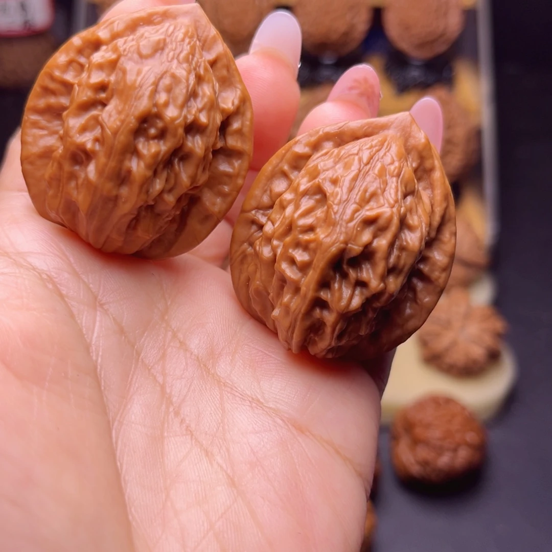 文玩核桃吊坠西北大红袍