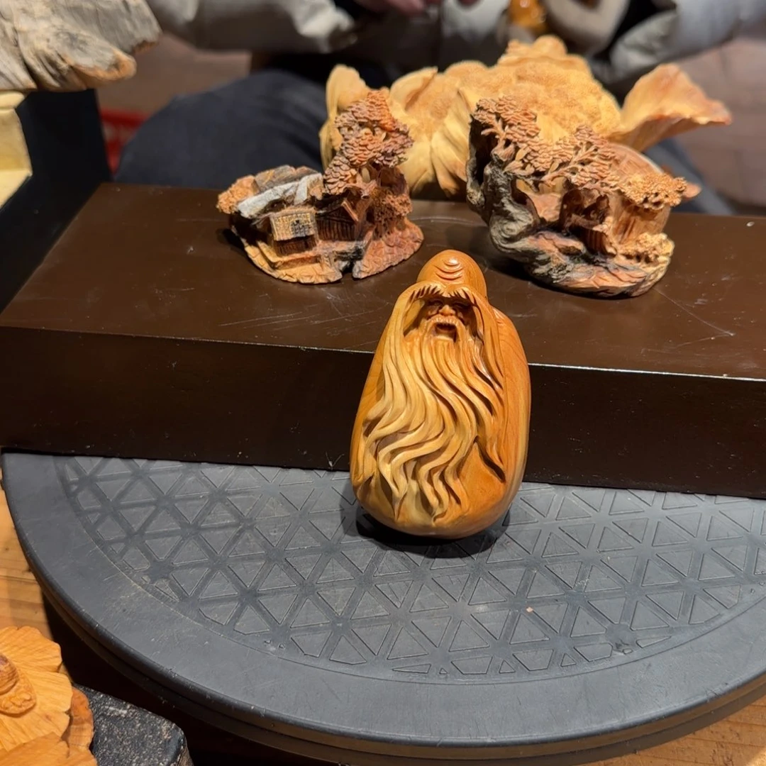 在***上柏木（崖柏）太行崖柏纯手工