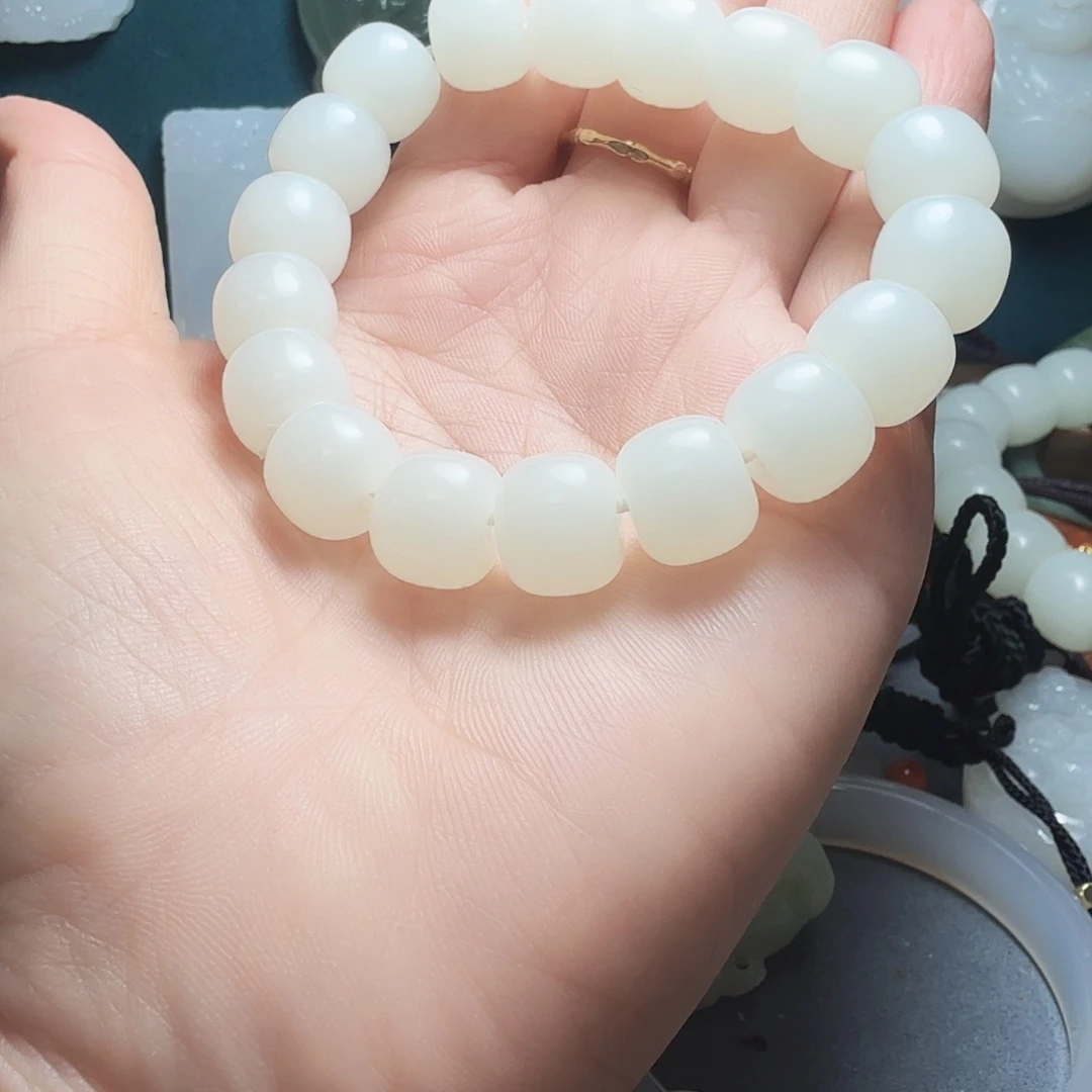 吊坠(不含链)未镶嵌和田玉（糖玉）