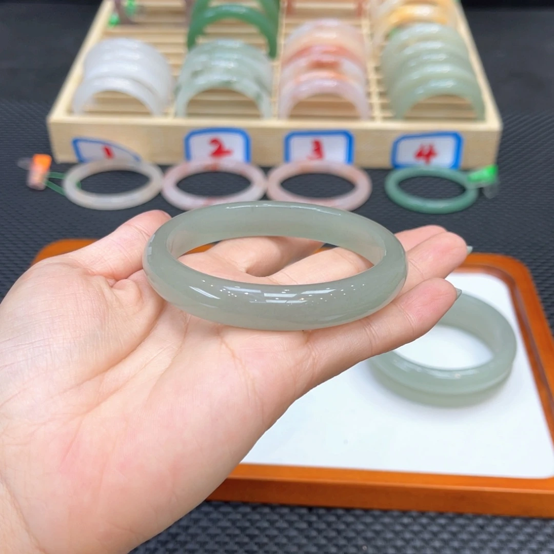 石英质玉默认微瑕佘太翠62未镶嵌?****筝