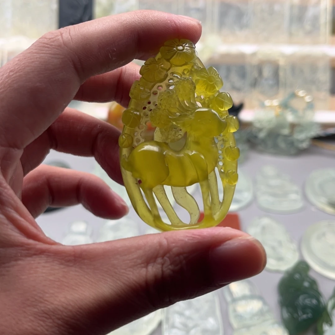 未镶嵌蛇纹石玉颈饰