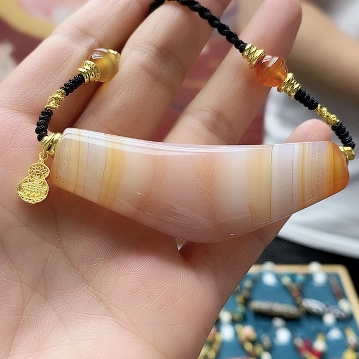 玛瑙/玉髓颈饰合金