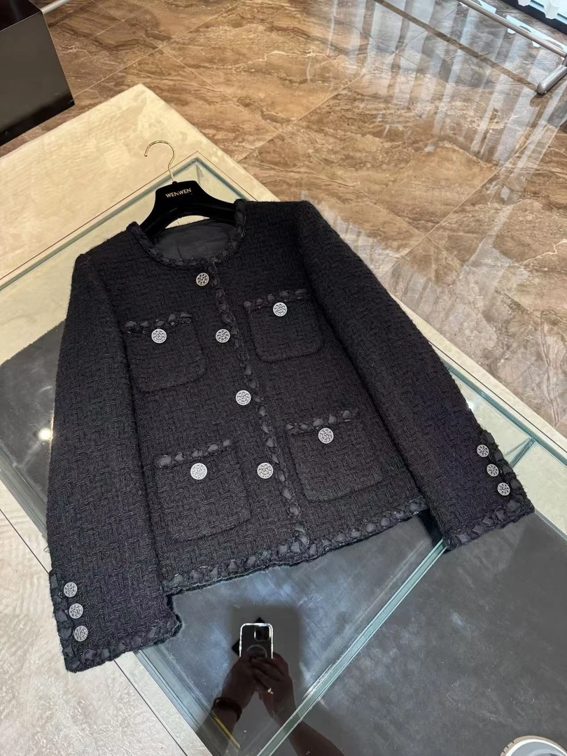 WW2024新款女士时尚重工黑色小香风外套