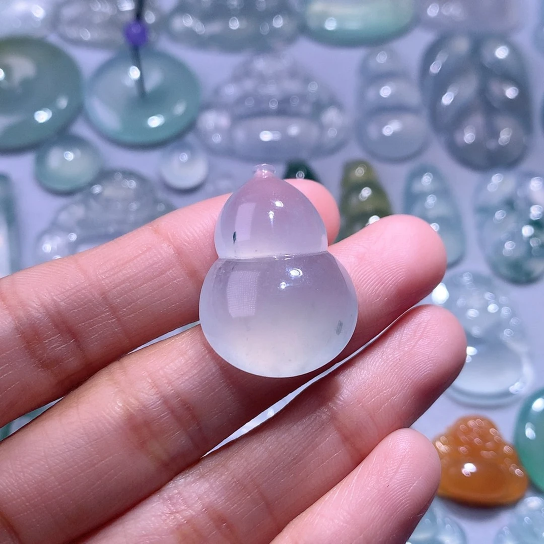 【闪购商品】翡翠颈饰未镶嵌葫芦