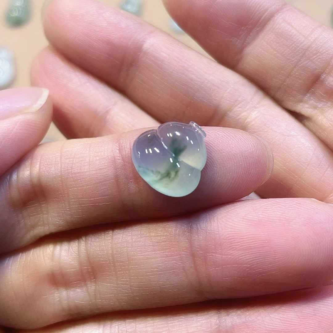 定制翡翠未镶嵌葫芦