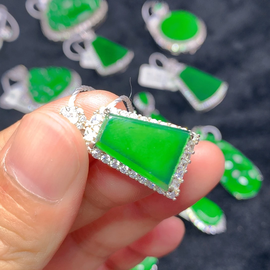 翡翠银S925镶嵌颈饰吊坠