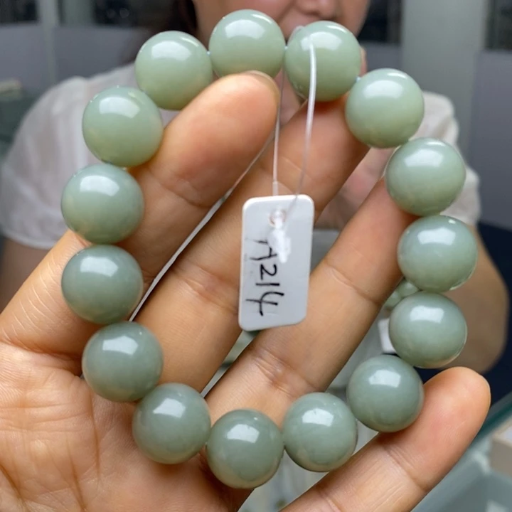 和田玉未镶嵌手串