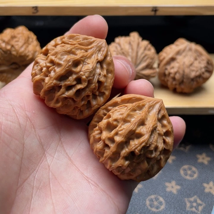 核桃龙门涧文玩核桃