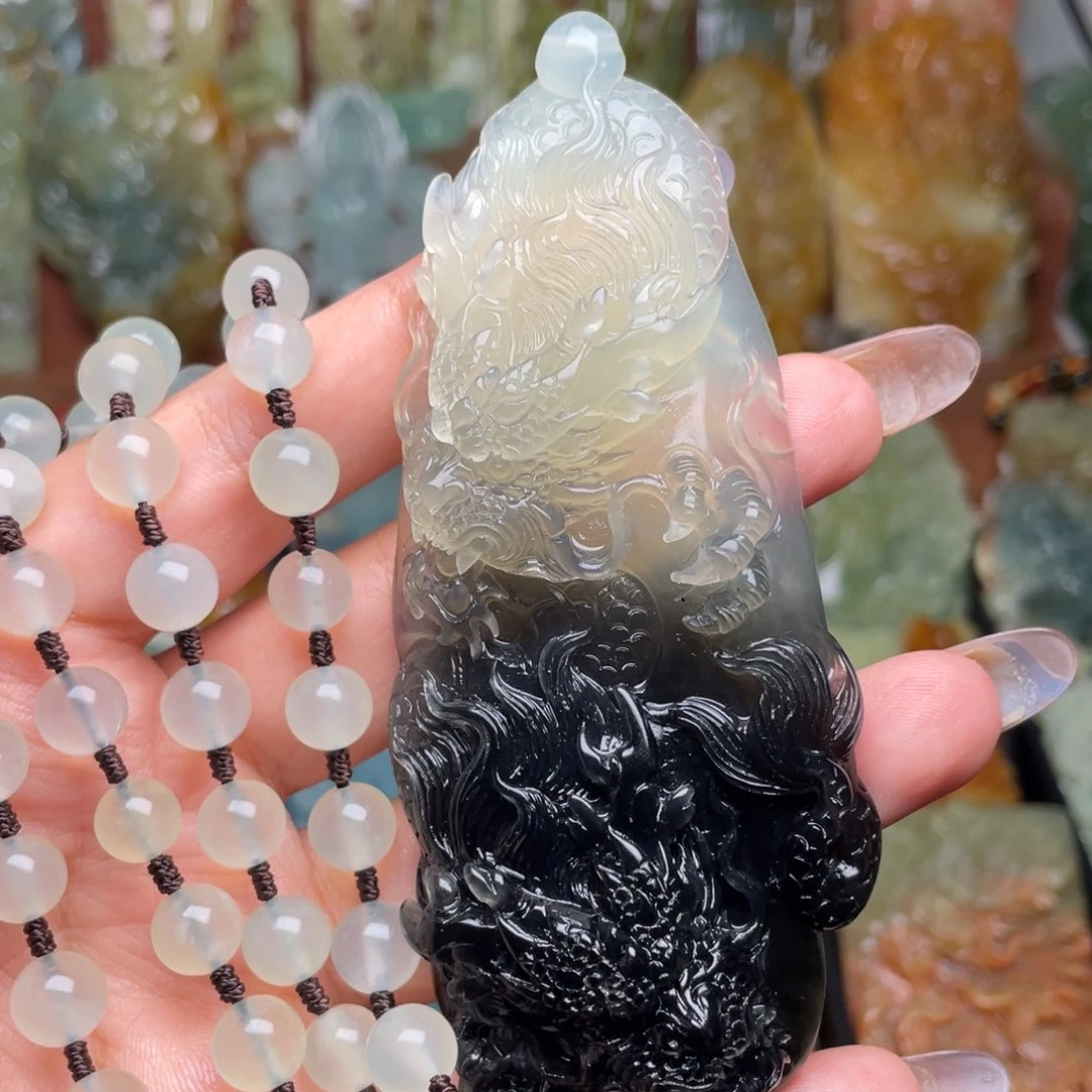 小***椒蛇纹石玉未镶嵌颈饰
