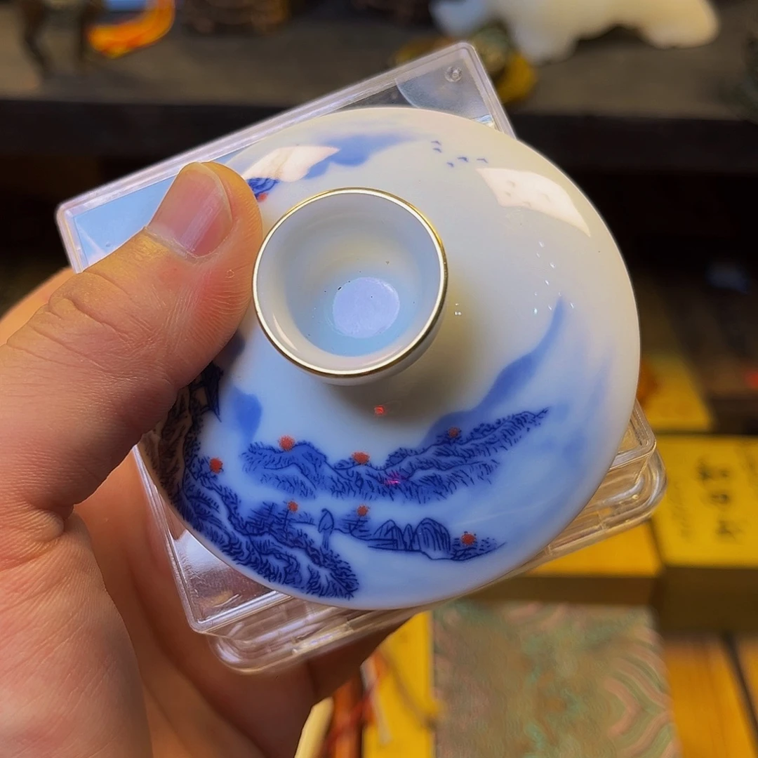 瓷片在哪都要照顾孩子呀