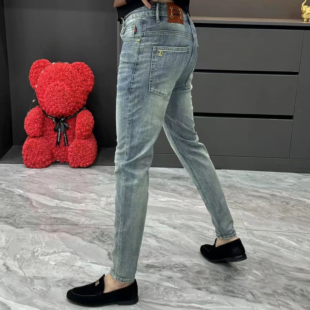 88806-男士夏季简约欧货修身小脚牛仔裤薄料透气舒适