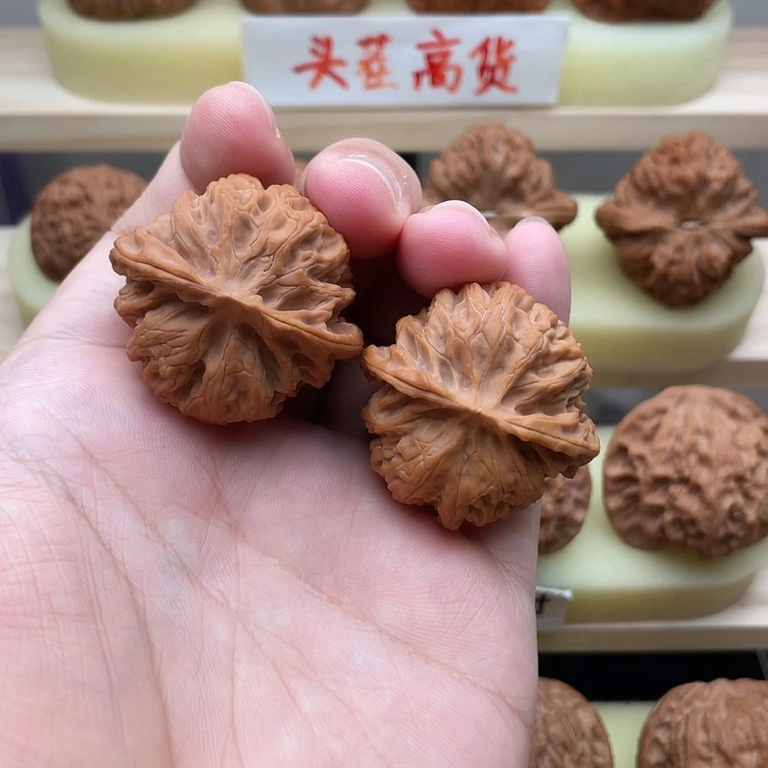 吊坠文玩核桃米***坦苹果园37➕交友价