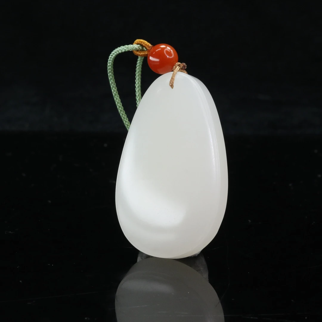 18和田玉白玉无事牌/800174上海嘉禾拍卖