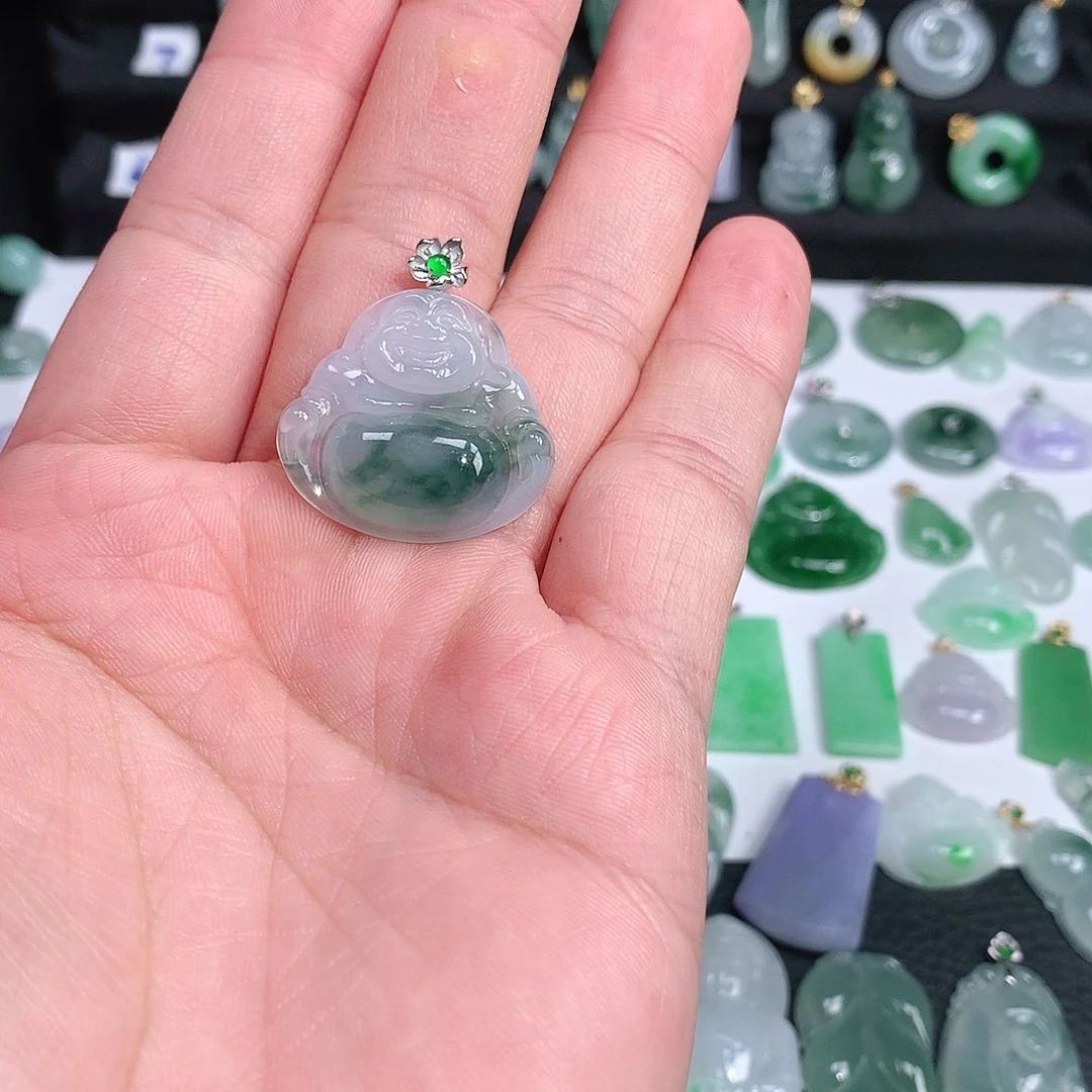 翡翠颈饰未镶嵌小***胖翡翠