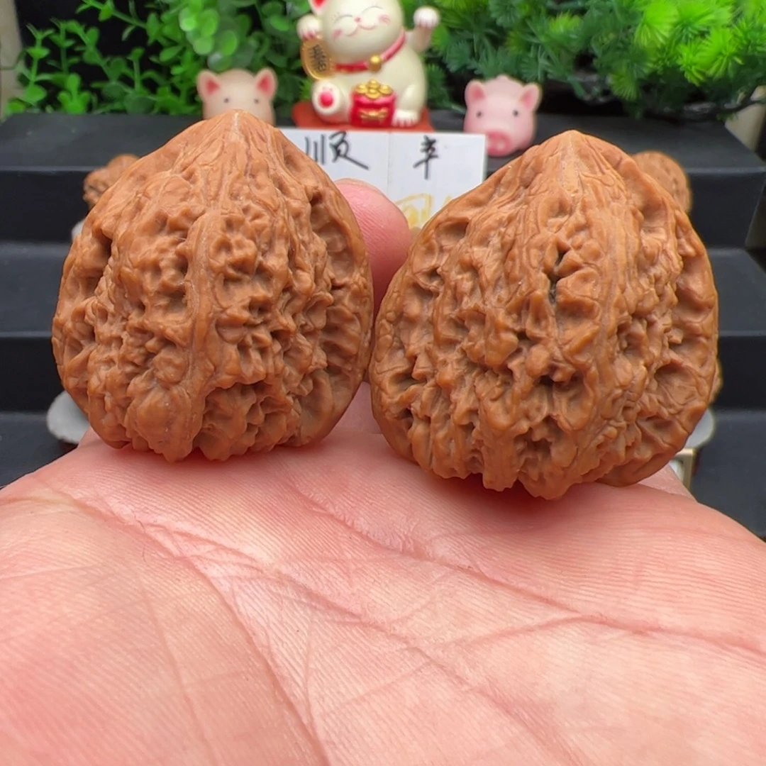 文玩核桃把件天残脚蚂蚁纹南疆石，尺寸37