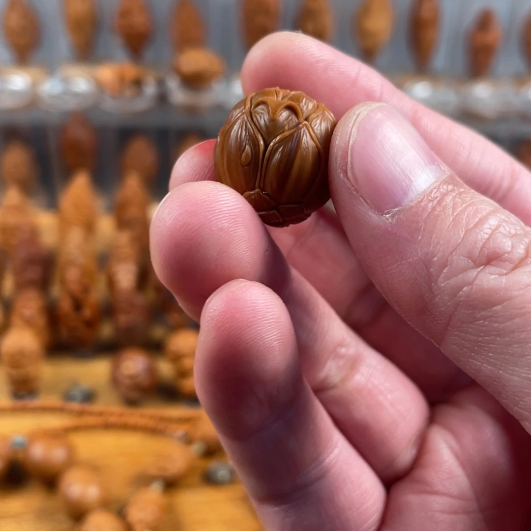 橄榄核手串/手链开****镚莲花