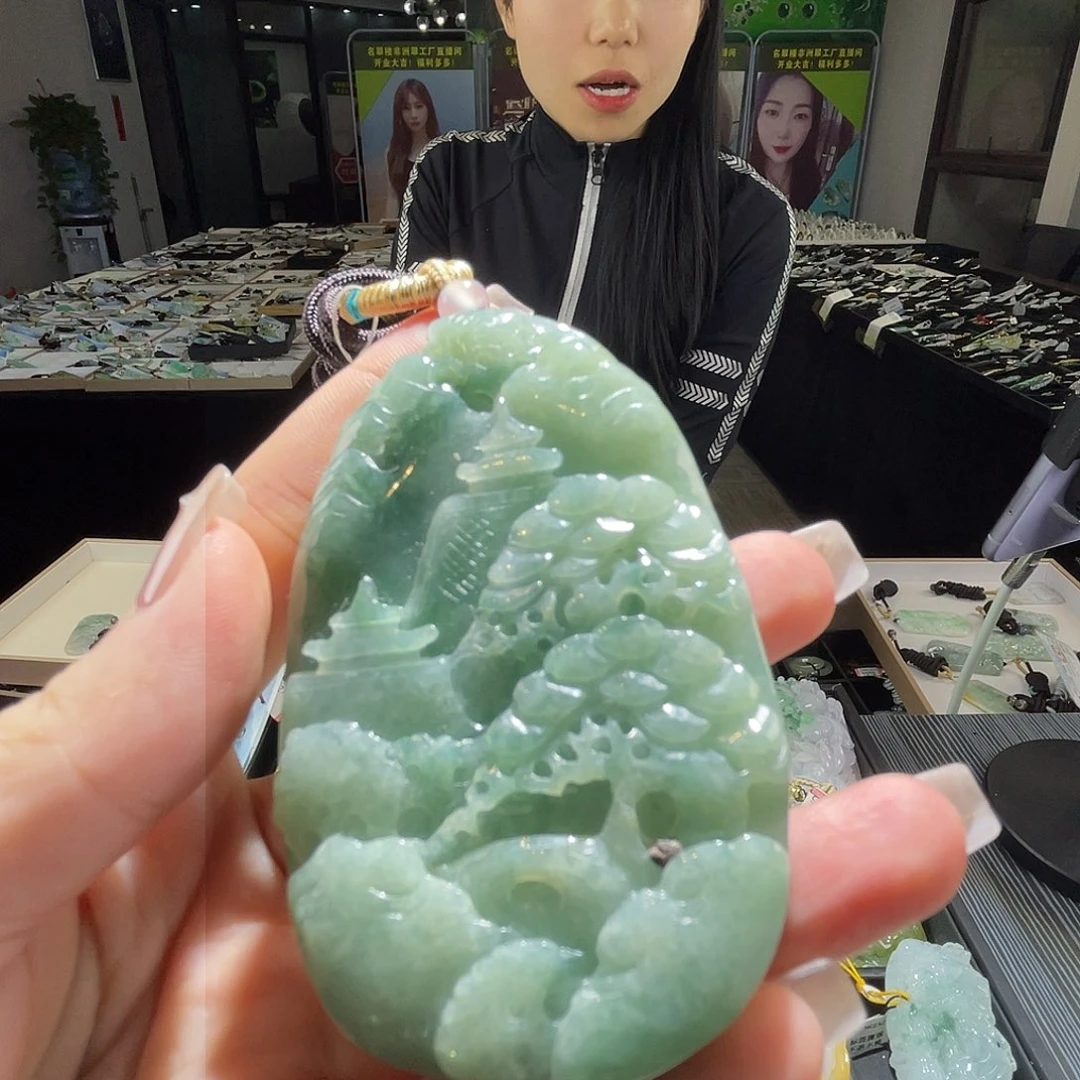 颈饰未镶嵌翡翠一个