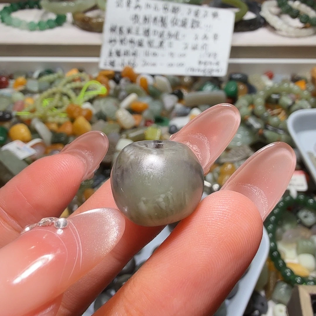 和田玉未镶嵌珠宝奇石