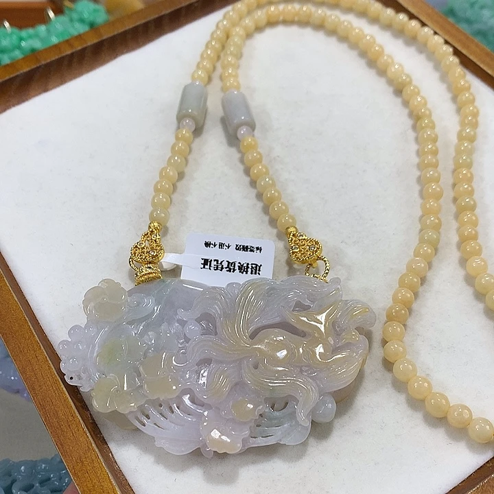 翡翠未镶嵌颈饰翡翠吊坠