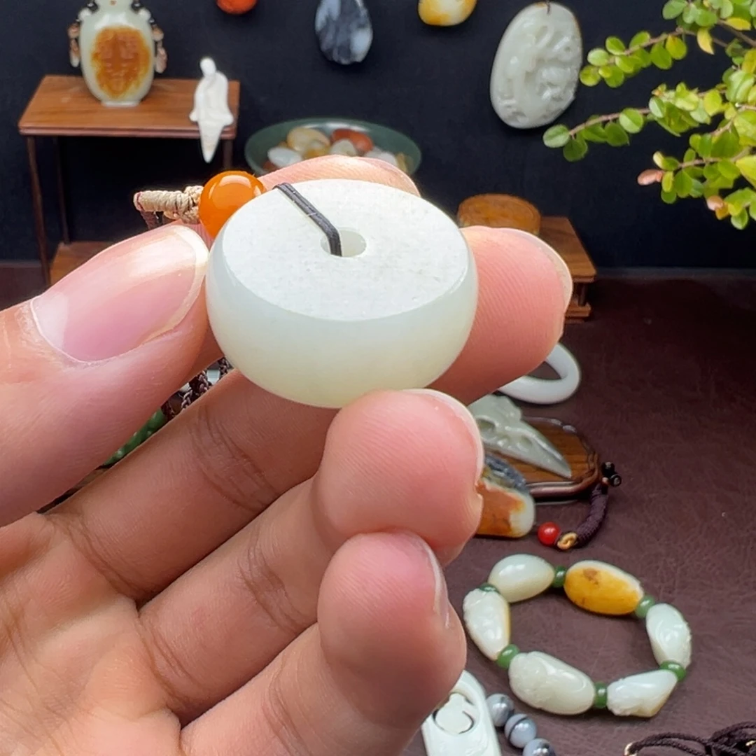 和田玉未镶嵌吊坠(不含链)和田玉平安扣