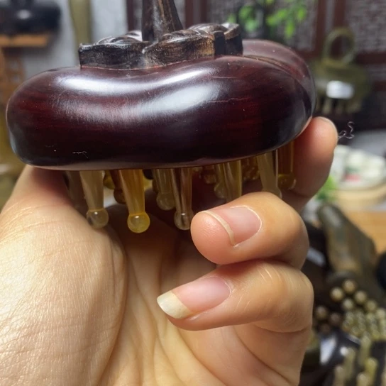 福利款紫檀事事如意羊角按摩