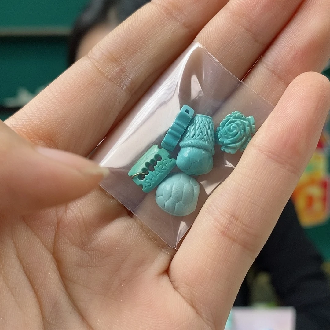 绿松石未镶嵌珠宝奇石